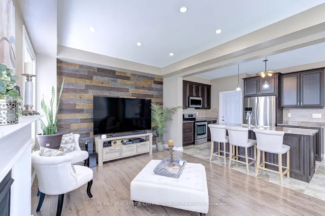 Additional image 21 of 18 Fenchurch Dr