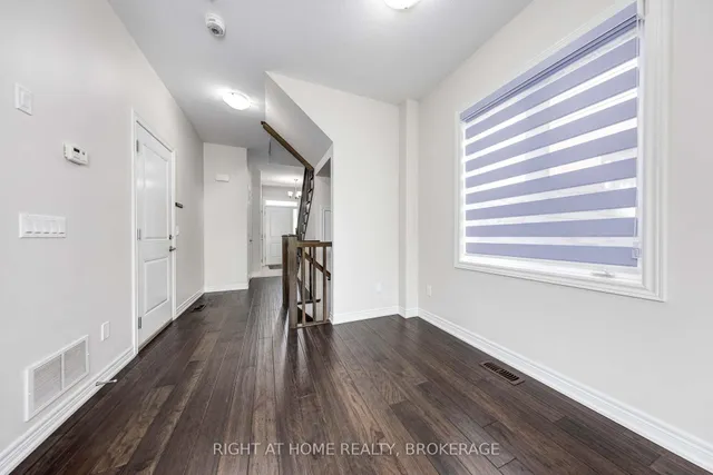 Additional image 6 of 71 Southshore Cres