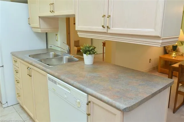 Additional image 18 of 980 Golf Links Rd Unit 306