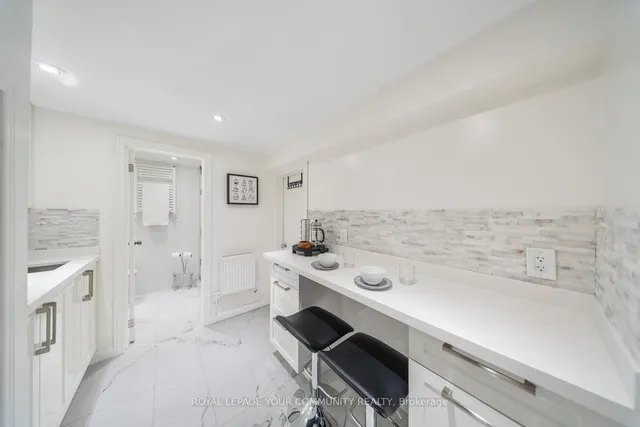 Additional image 30 of 2 Four Oaks Gate