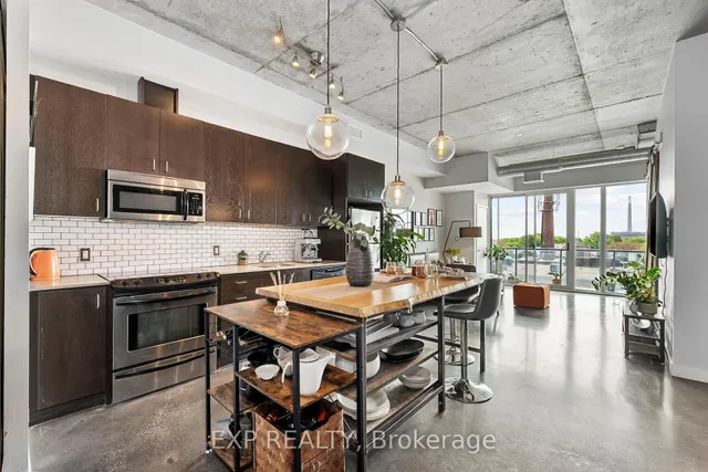Additional image 8 of 201 Carlaw Ave Unit 608