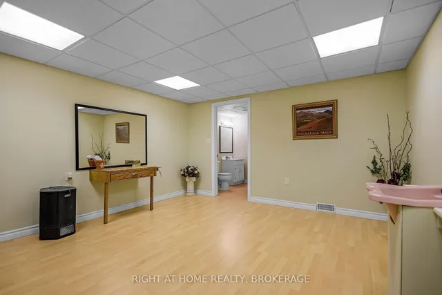 Additional image 37 of 1054 Augustus Dr