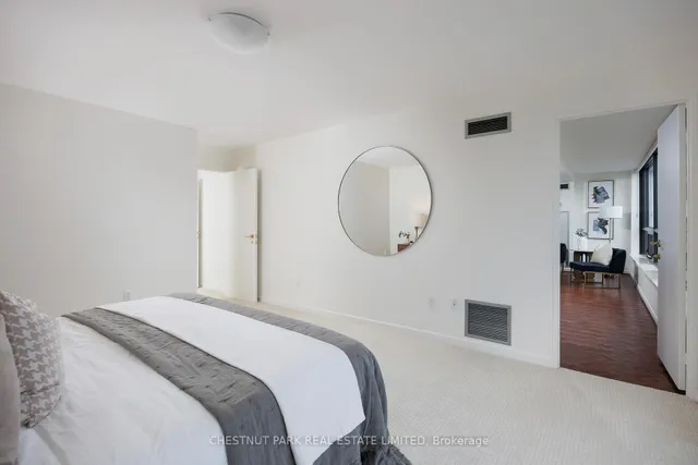 Additional image 26 of 62 Wellesley St Unit 1903