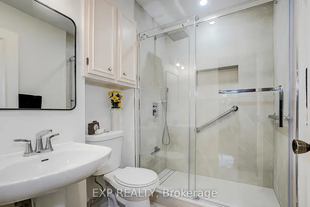 Additional image 24 of 4458 Bathurst St