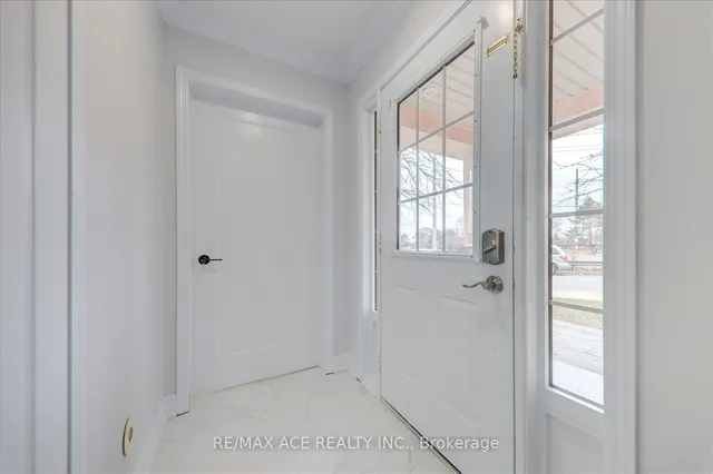 Additional image 6 of 27 Mountain Lion Tr