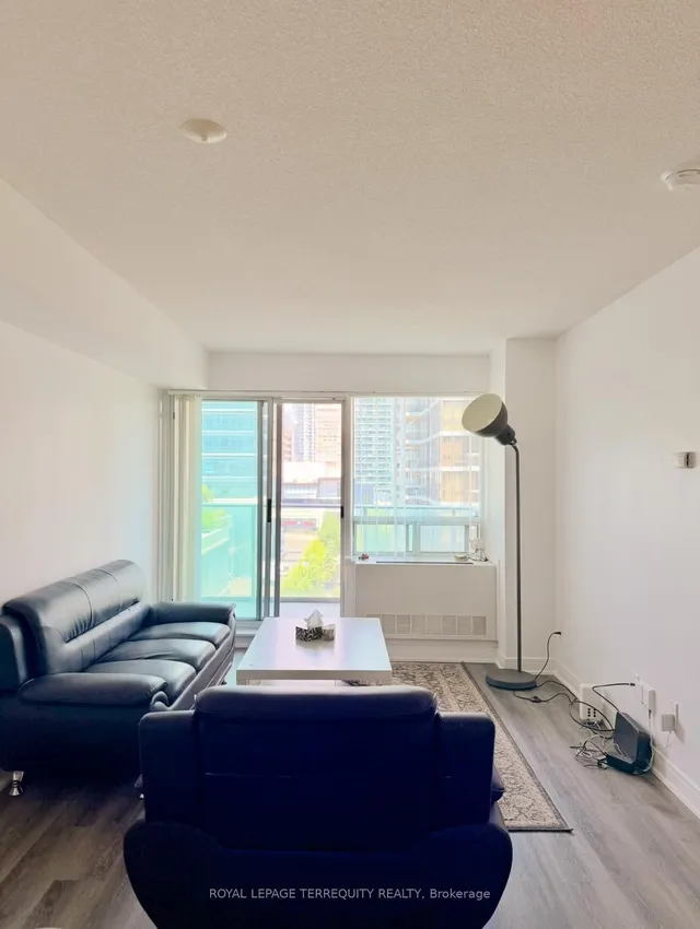 Additional image 17 of 31 Bales Ave Unit 807