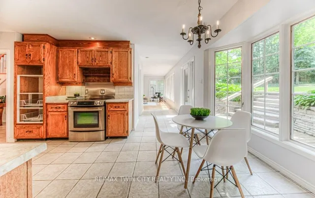 Additional image 17 of 211 RIPPLEWOOD Cres