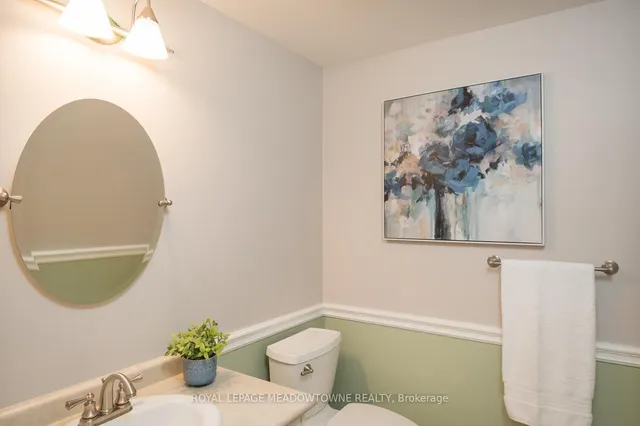 Additional image 22 of 1022 Donnelly St