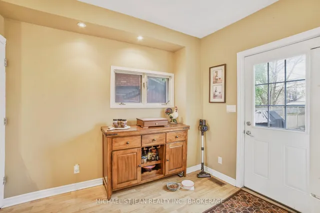 Additional image 6 of 461 Main St