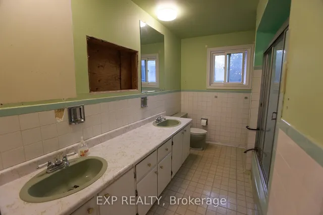 Additional image 19 of 1379 Christina Crt