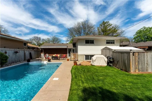 Additional image 45 of 380 Bryant Cres