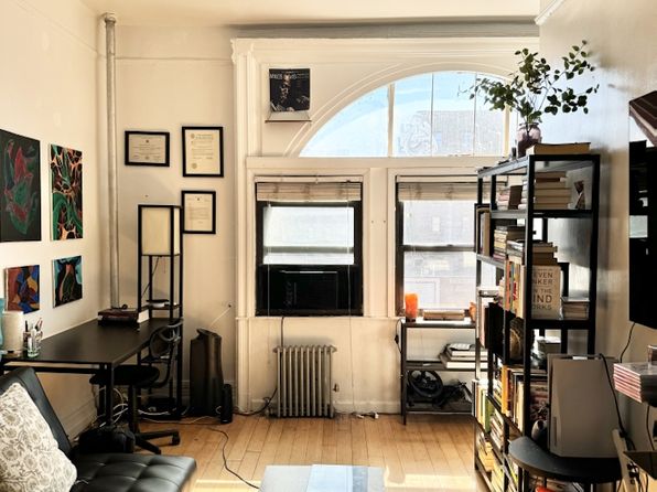 749 Saint Nicholas Ave APT 3F, New York, NY 10031