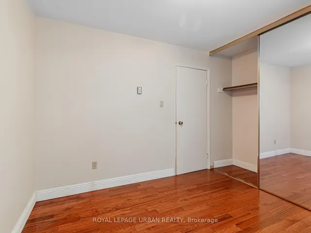 Additional image 20 of 122 Hildenboro Sq