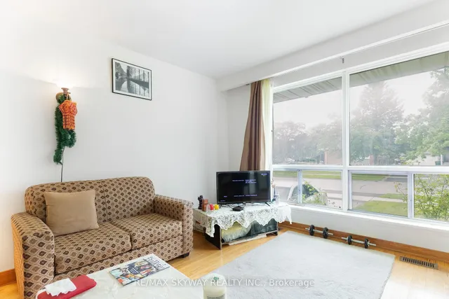 Additional image 10 of 33 Tapley Dr