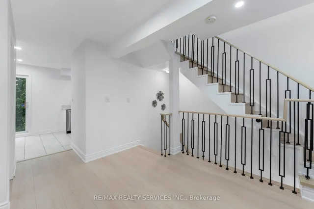 Additional image 7 of 80 Acorn Pl Unit 28