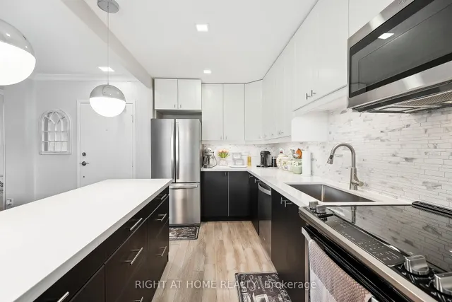 Additional image 10 of 1968 Main St Unit 1004