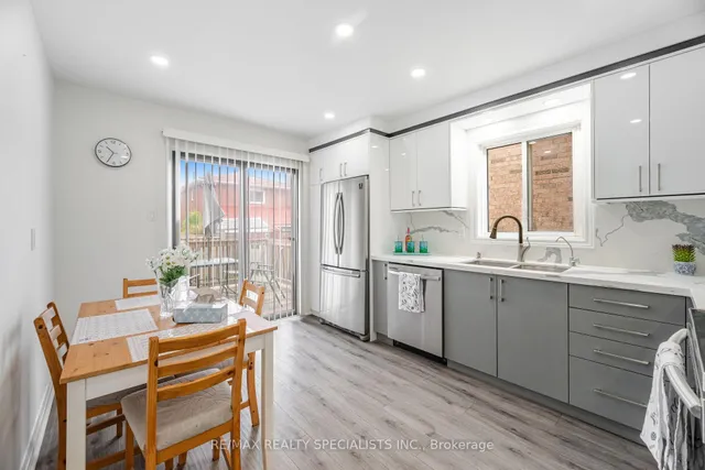 Additional image 23 of 39 Wildercroft Ave