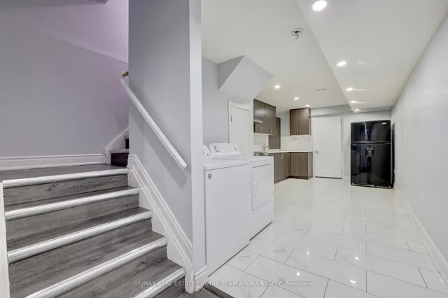 Additional image 35 of 436 Royal West Dr