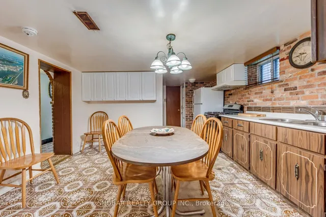 Additional image 18 of 13 Cliff St