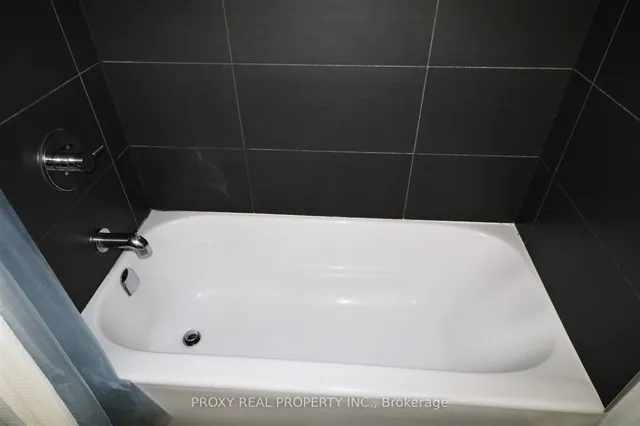 Additional image 24 of 155 Yorkville Ave Unit 1914