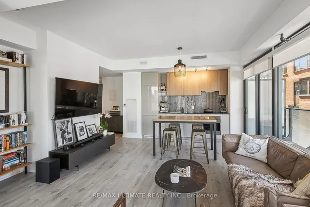 Additional image 30 of 161 Roehampton Ave Unit 601