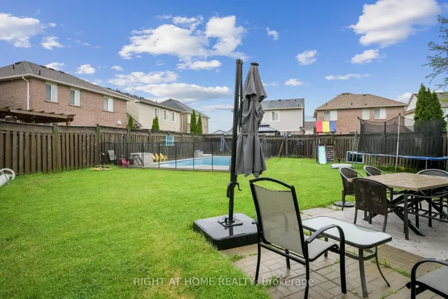 Additional image 29 of 477 Farlow Cres