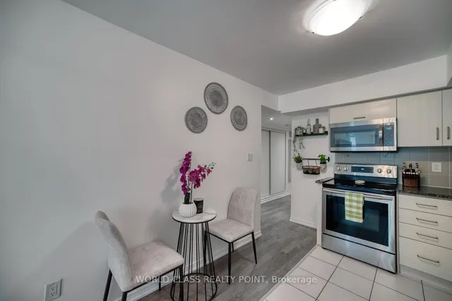 Additional image 10 of 7 Applewood Lane Unit 221