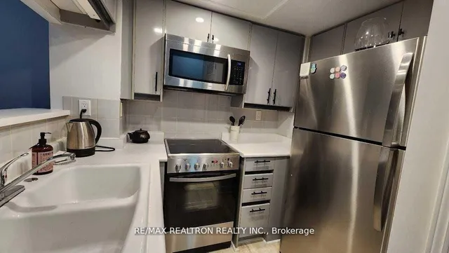 Additional image 24 of 7 Broadway Ave Unit 211