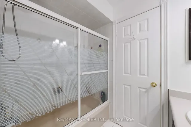 Additional image 14 of 6 Bighorn Cres