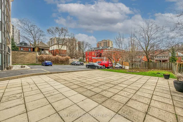 Additional image 42 of 165 BOLD St Unit 403