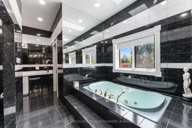 Additional image 25 of 12 Edgeforest Dr