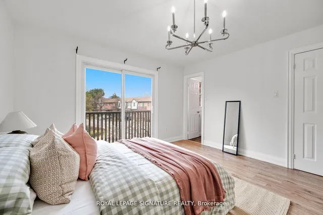 Additional image 32 of 385 The East Mall Unit 49