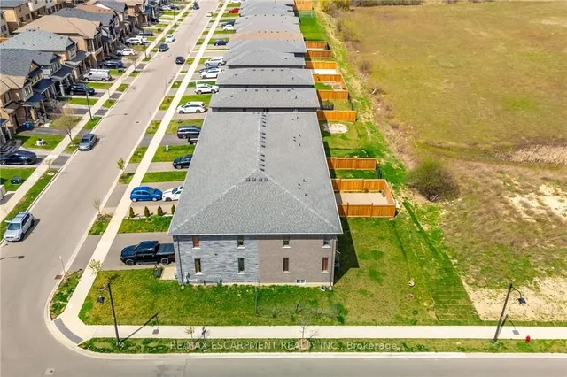 Additional image 38 of 6 Bedrock Dr