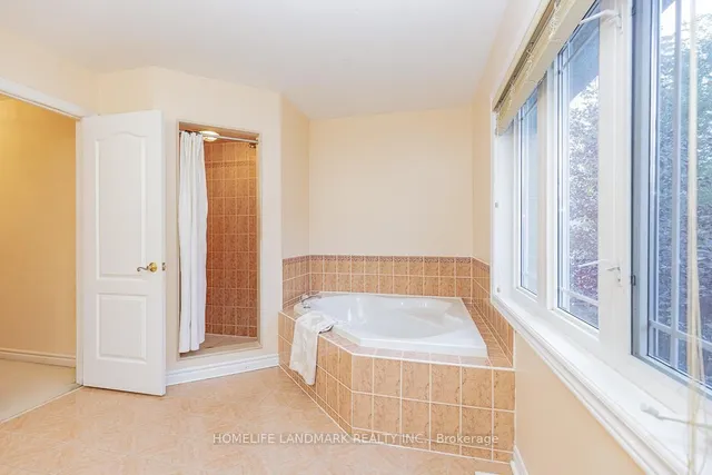 Additional image 33 of 4 William Poole Way