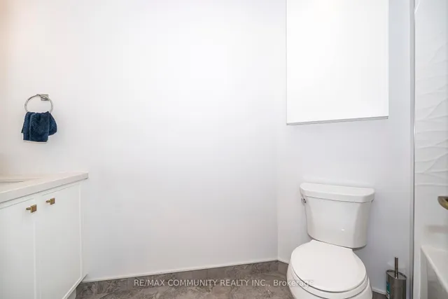 Additional image 28 of 980 Yonge St Unit 513