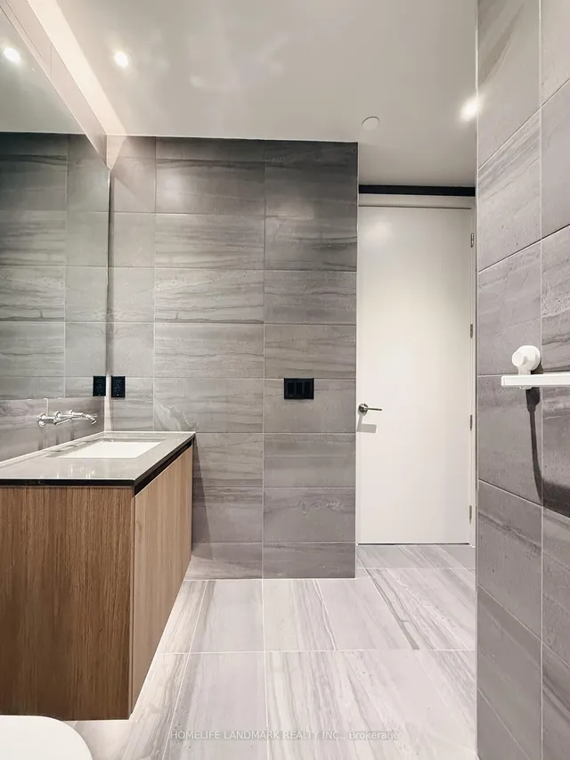 Additional image 16 of 81 Wellesley St Unit 603