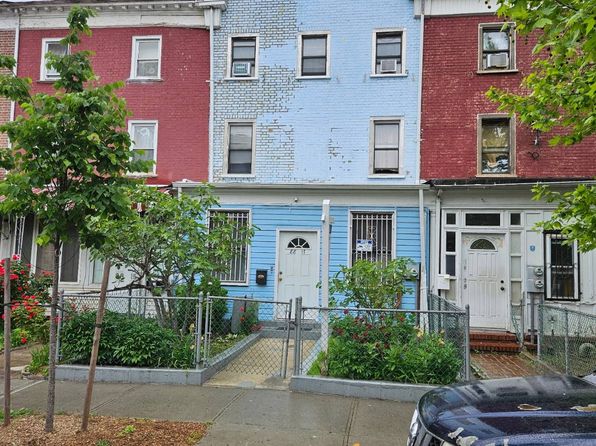 8817 146th St, Jamaica, NY 11435