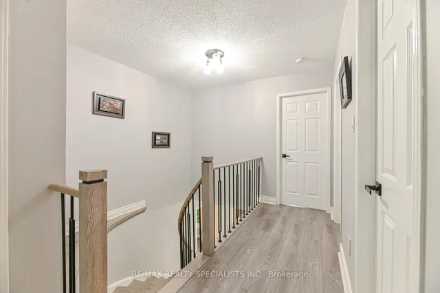 Additional image 20 of 100 Kimbark Dr