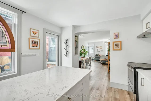 Additional image 23 of 189 QUEEN St