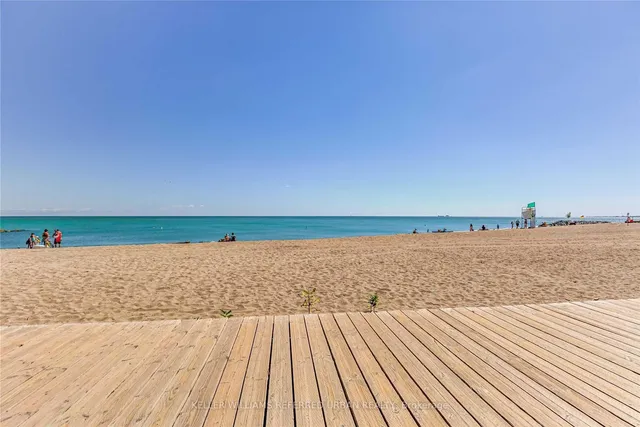 Additional image 4 of 2112 Queen St Unit 23