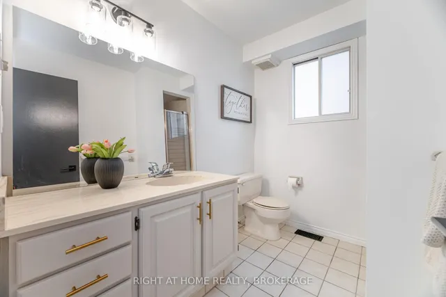 Additional image 13 of 172 Merrilee Cres