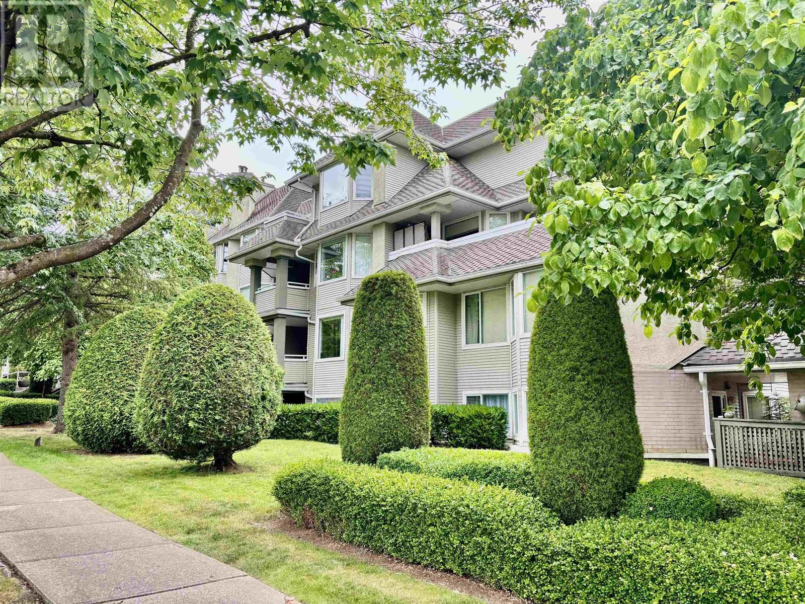 205 3183 ESMOND AVENUE|Burnaby, British Columbia V5G4V6