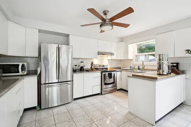 Additional image 17 of 1928 Lawrence Ave