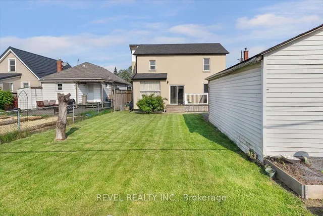 Additional image 31 of 233 Normanhurst Ave