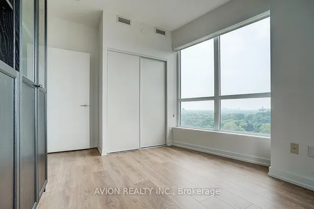 Additional image 29 of 115 Mcmahon Dr Unit 1511