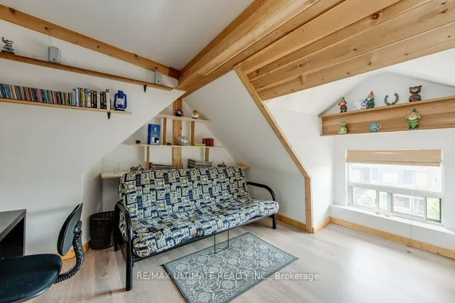 Additional image 31 of 1425 Lansdowne Ave