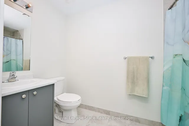 Additional image 13 of 600 North Service Rd Unit 204