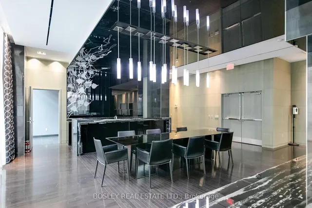 Additional image 38 of 770 Bay St Unit 2704