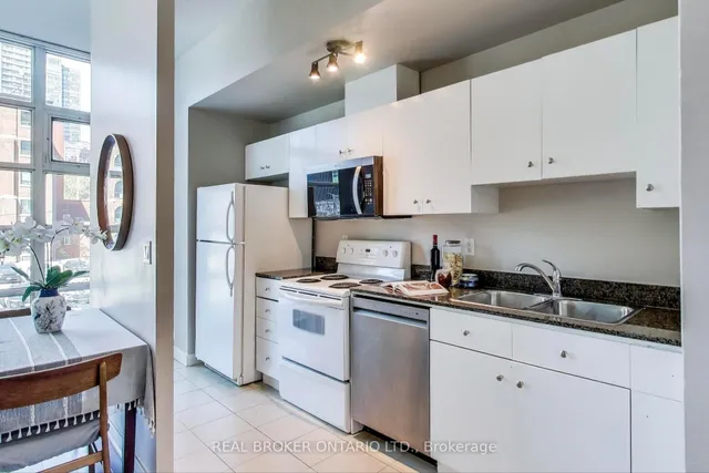 Additional image 14 of 397 Front St Unit 210