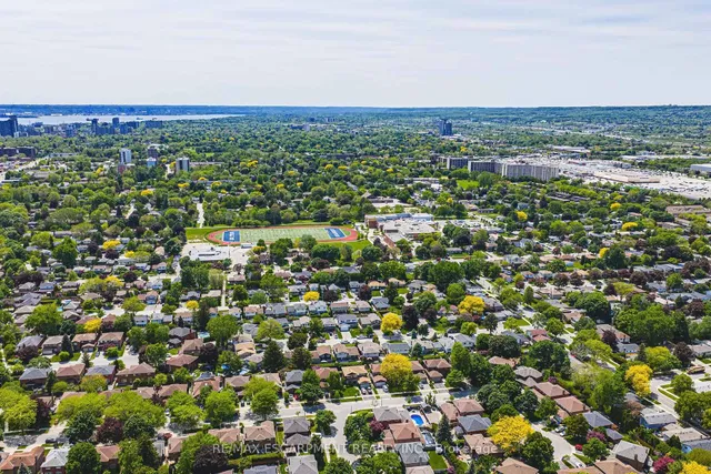 Additional image 34 of 451 Woodview Rd Unit 2